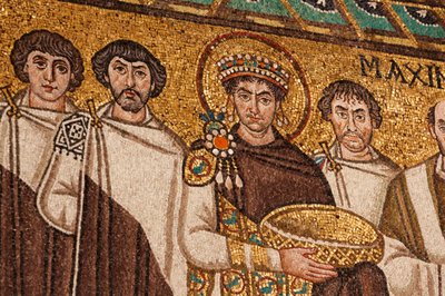 Kejser Justinian I (mosaik) af School Italian