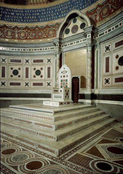Udsigt over den bispelige trone i den pavelige prædikestol i apsis i Basilica of St. John Laterano (San Giovanni in Laterano). Rom af School Italian