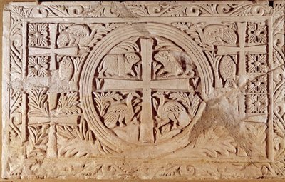 Korplade, afsluttende element i en kirkes kor. fra Libanon. 5.-6. århundrede e.Kr. Svag. 0,78x1,27 m. Paris, Louvre-museet af School Lebanese