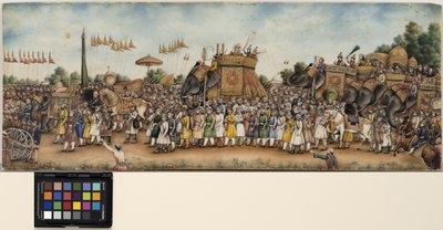 Akbar Shah II rider på en elefant i en enorm procession, ca. 1835 (ugennemsigtig akvarel og guld på elfenben) af School Mughal