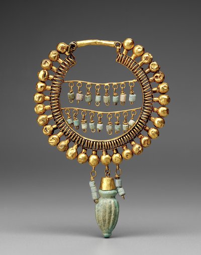 Ørering, 550-330 f.Kr. (guld og fajance) af School Persian