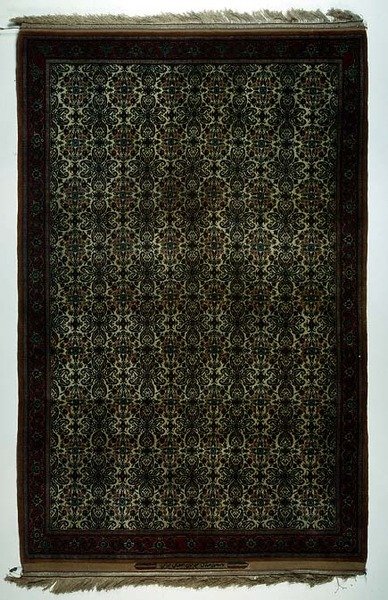 Isfahan tæppe med inskription cartouche af School Persian