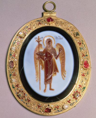 Panagia, udskåret sardonyx monteret i guld prydet med perler og juveler med filigran- og emaljedekoration, Moskva, midten af 1500-tallet (sardonyx, guld, ædelsten og emalje) af School Russian