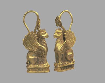 Ørering i form af Griffin, 5. århundrede. f.Kr af Scythian