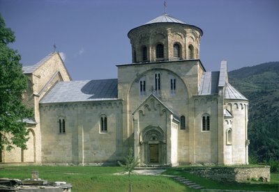 Sydlig udsigt over Sveta Bogodorica-kirken af Serbian School