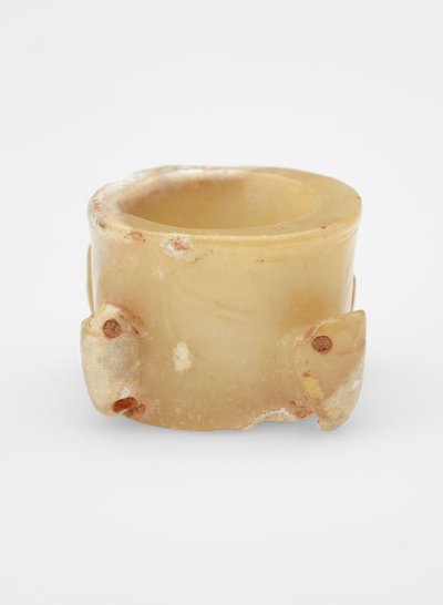 Perle med masker, ca.1600-c.1050 f.Kr af Shang Dynasty Chinese School