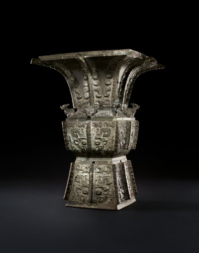 Rituel vinbeholder, Fangzun (bronze) af Shang Dynasty Chinese School
