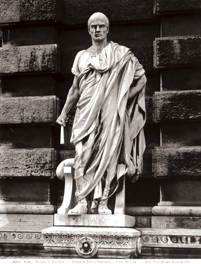 Statue af Emilio Papiniano (marmor) af Silvio Sbricoli