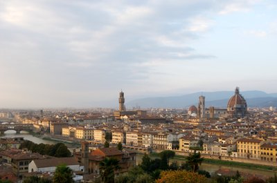 Italien, Toscana, Firenze, højtliggende udsigt over byen fra Piazzele Michelangelo, 2022 (foto) af Sisse Brimberg