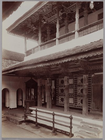 Buddhisttempel i Kandy, Ceylon af Skeen and Co.