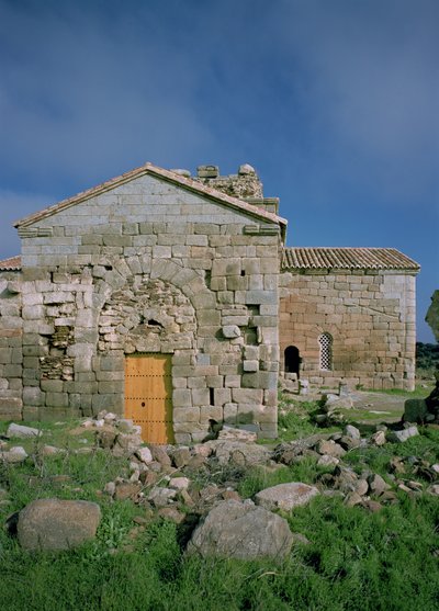 Udsigt over vestfacaden, bygget c.862-930 af Spanish School