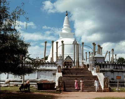 Udsigt over Thuparamaya dagoba af Sri Lankan School