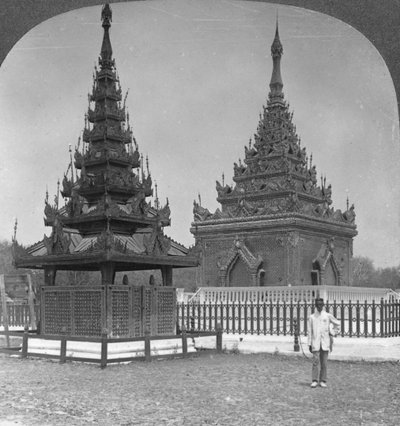 King Mindons Tomb, Royal Palace, Mandalay, Burma, 1908 af Stereo Travel Co