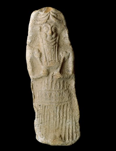 Sumerisk kunst: krigergud med kvægets ører repræsenterer løgne i hans kiste, sandsynligvis den mesopotamiske gud Dumuzi. Terracotta skulptur. Fra Diqdiqqe-stedet. Svag. 12 cm Bagdad, Nationalt Irak Museum af Sumerian Sumerian