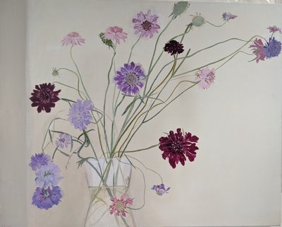 Glorious Scabious, 2021 (olie på lærred) af Suzy Fasht