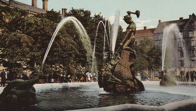 Stockholm: Fontanen "Tors Fiske" (farvet foto) af Swedish Photographer