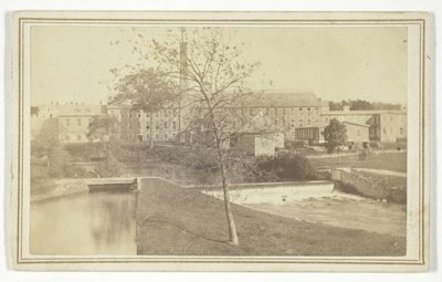 Uden titel (flod med vandfald og fabriksbygning) af T. Holmes