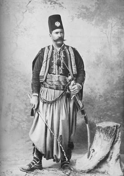 En syrer i sit fulde kostume, 1902 af T. R. Dumas and Son