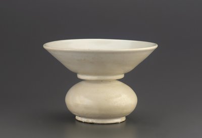 Slopkrukke, sandsynligvis Hebei-provinsen, 9. århundrede (keramik) af Tang Dynasty Chinese School
