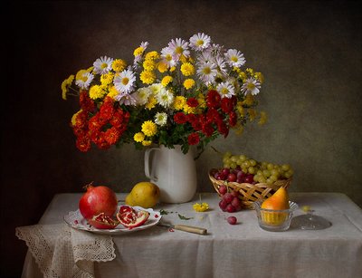 Efterårsblomster og frugt af Tatyana Skorokhod