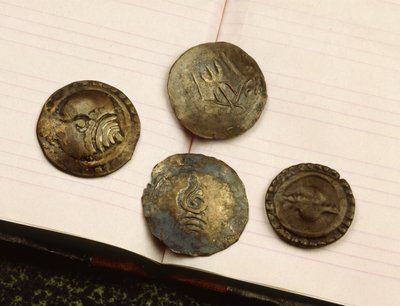 Mønter fra Mon Kingdom of Dvaravati, 8.-9. århundrede (metal) af Thai School