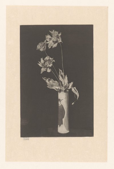 Blomster i vase med kinesiske motiver La Chine af Théodore Roussel (signed by artist)