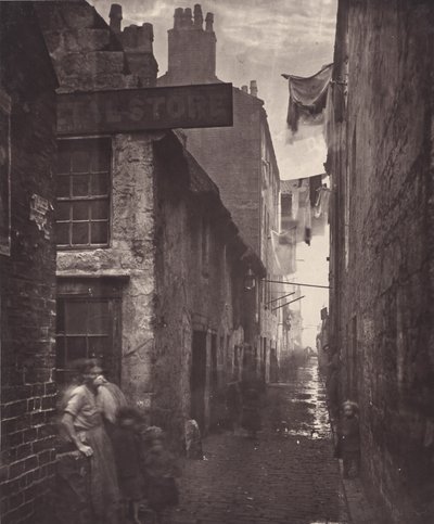 Old Vennel, Off High Street, 1868-1871. af Thomas Annan
