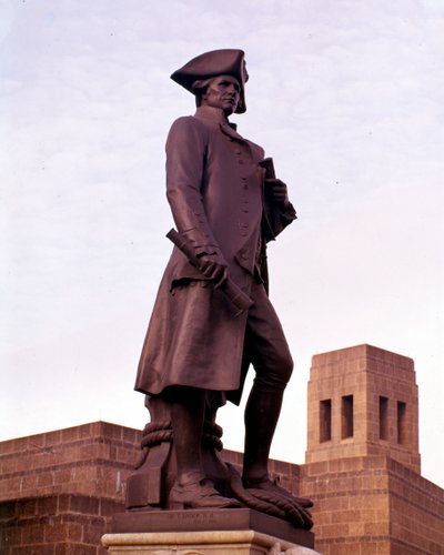 Statue af kaptajn James Cook, 1914 af Thomas Brock