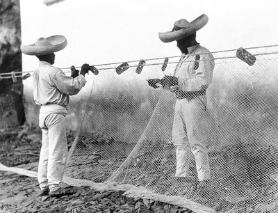Fiskere med net, Mexico, ca. 1926 af Tina Modotti