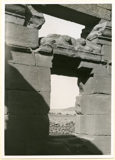 Arkitrav i tempel, Naqa, Sudan, foto af Ugo Monneret de Villard af Ugo Monneret de Villard