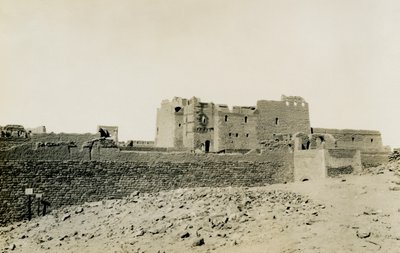 Simeons kloster, set udefra fra øst, Aswan, Egypten, foto af Ugo Monneret de Villard af Ugo Monneret de Villard
