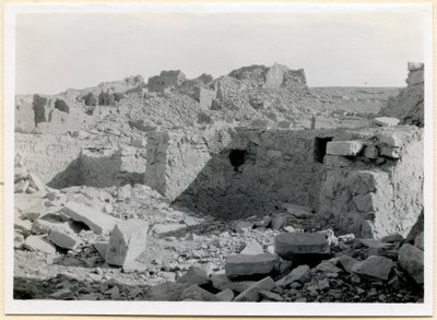Ruinerne af den sydlige kirke, udsigt til apsis, Sabagura, Egypten, foto af Ugo Monneret de Villard af Ugo Monneret de Villard