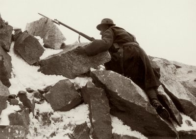 Vagtvagt på Adamello under Første Verdenskrig (s/h foto) af Ugo Ojetti