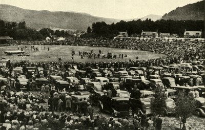 A Highland Gathering at Braemar, c1948. af Unbekannt