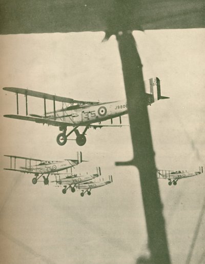 A Squadron of the Royal Air Force Flying in Formation, 1927 af Unbekannt