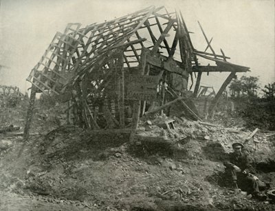 En landsby på vestfronten, 1919. af Unbekannt