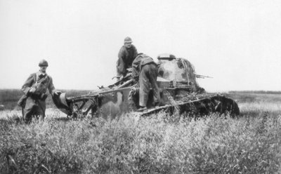 En nedbrudt fransk let tank, Villers-Cotterets, Aisne, Frankrig, 1918 af Unbekannt