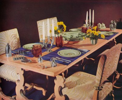 Et spisebord, c1939 af Unbekannt