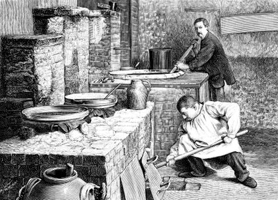 Et trin i adskillelsen af radium fra begblende ved hjælp af natriumcarbonat, c1900 af Unbekannt
