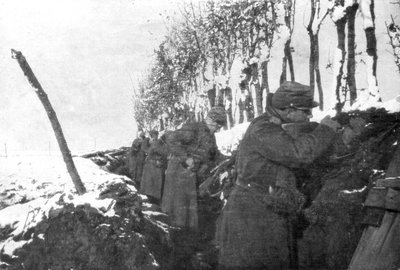 En skyttegrav fuld af reserveinfanteri, Pas-de-Calais, Frankrig, vinter, 1915 af Unbekannt