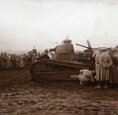 Fremrykning med kampvogne, c1914-c1918 af Unbekannt