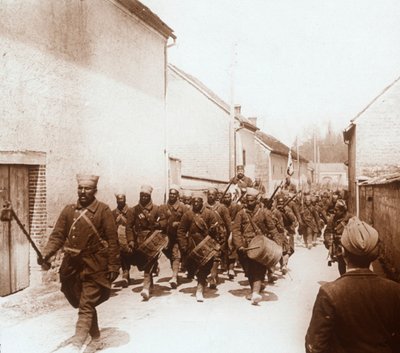 Afrikanske tropper, c1914-c1918 af Unbekannt