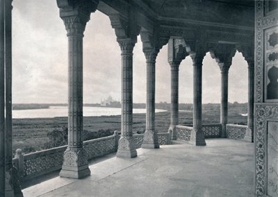 Agra. Balkon på Jasmintårnet, der viser Taj, c1910. af Unbekannt