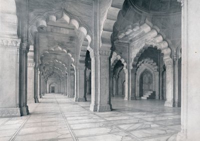 Agra. Interiør af Moti Musjid. Perlemoskeen, c1910. af Unbekannt