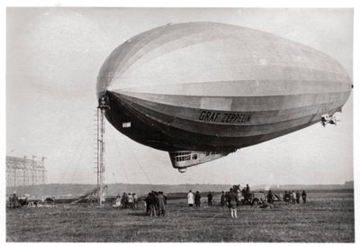 Luftskib LZ127 Graf Zeppelin fortøjet ved Loewental, Tyskland, 1933 af Unbekannt