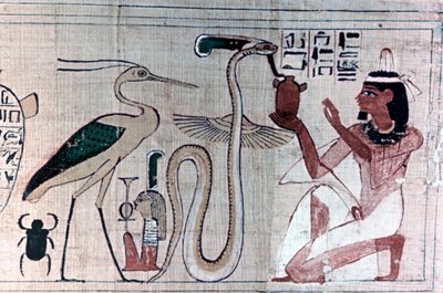 Gammel egyptisk dødspapyrus knælende foran en slange af Unbekannt