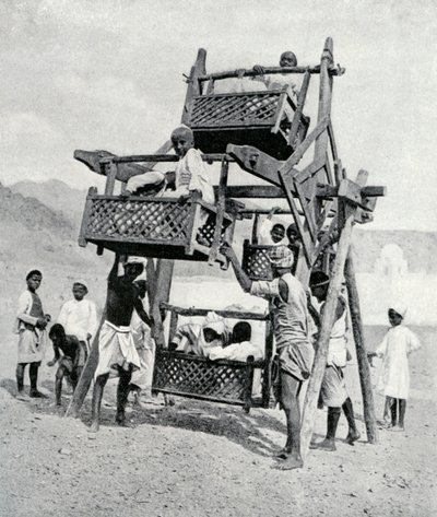 Arabiske børn nyder et stort hjul, 1922 af Unbekannt