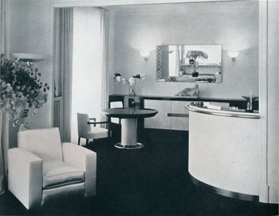 Barhjørne i en spisestue designet af Jacques Adnet, c1940 af Unbekannt