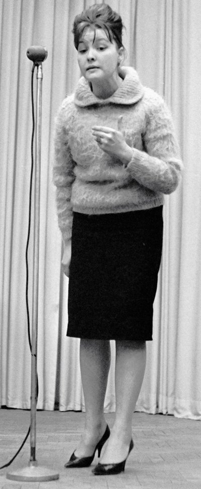 Bella Akhmadulina, russisk digter, 1960