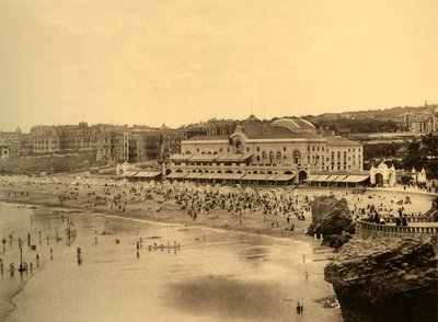 Biarritz - The Casino Municipal and the Grande Plage, c1930. af Unbekannt